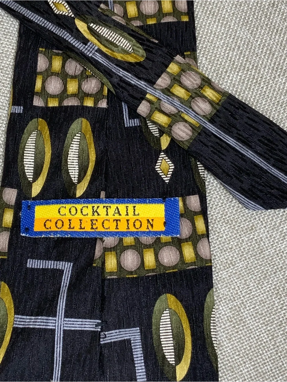 Vintage Cocktail Collection Champagne Silk Tie Stonehenge